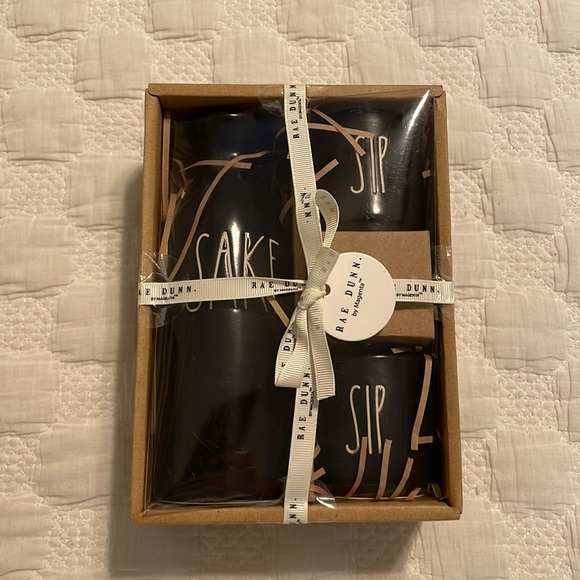 Rae Dunn Sake Set with 2 Sake cups and Sake Pitcher - NWT and in packaging - Picture 2 of 5